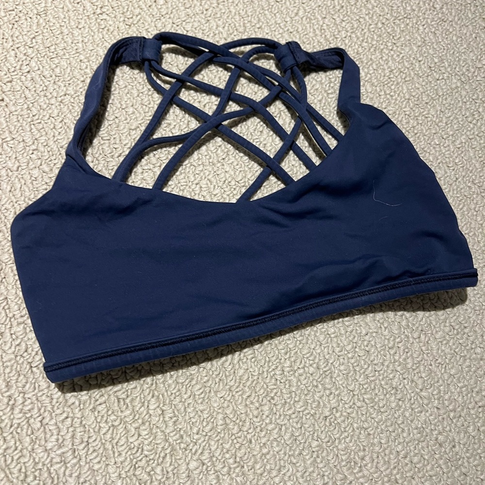 Lululemon free to be wild bra